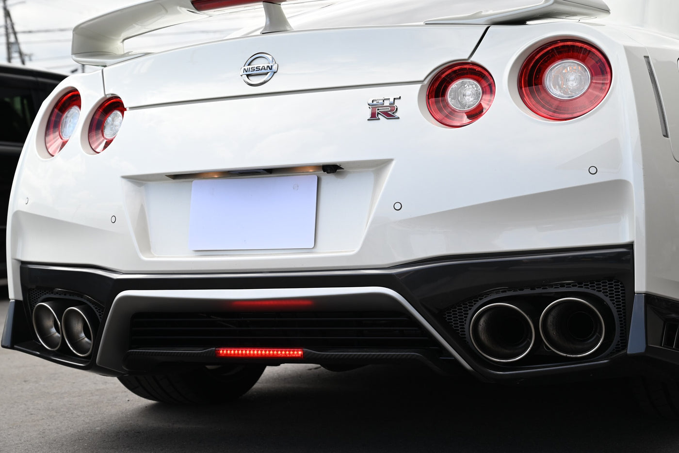 Nissan GT-R 3.8 Pure Edition 4WD (Pearl White)